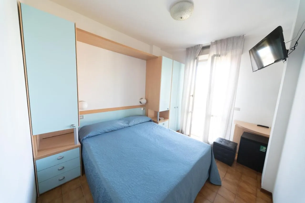 Hotel Etna - Nuova Gestione Romagnola All-Inclusive Spiaggia Parcheggio Riccione