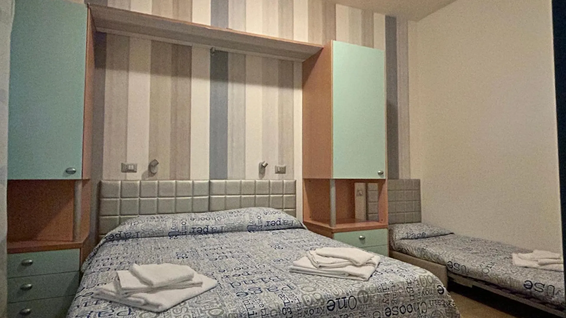 Hotel Etna - Nuova Gestione Romagnola All-Inclusive Spiaggia Parcheggio Riccione 3*,  Italia