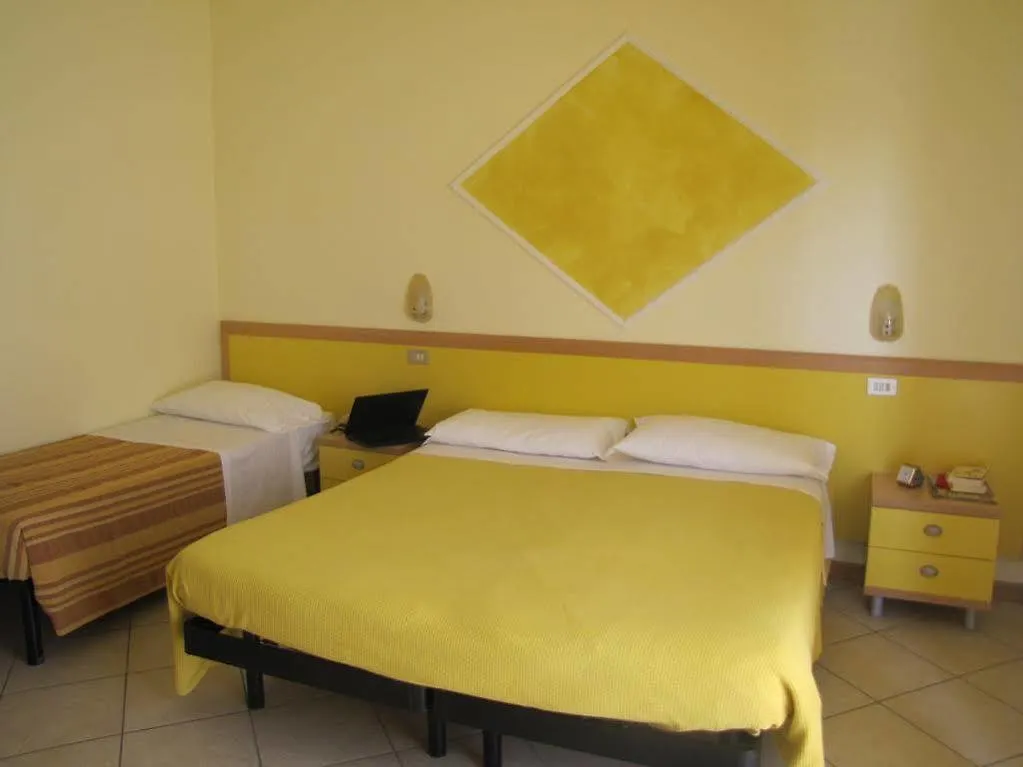Hotel Etna - Nuova Gestione Romagnola All-Inclusive Spiaggia Parcheggio Riccione