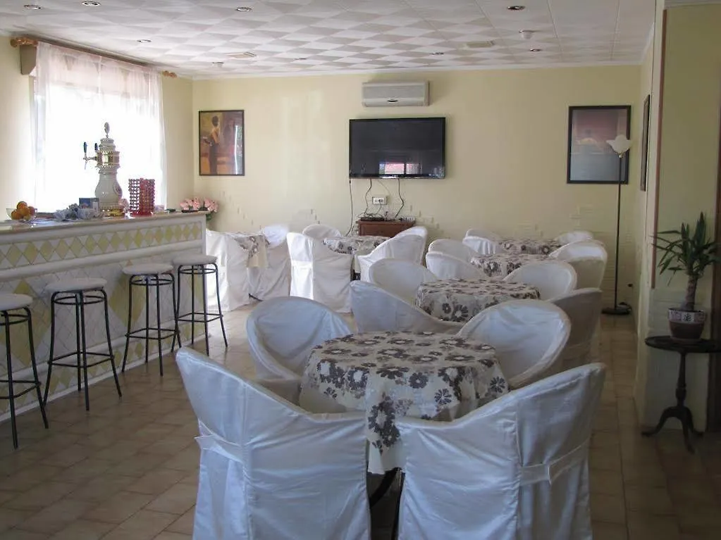 Hotel Etna - Nuova Gestione Romagnola All-Inclusive Spiaggia Parcheggio Riccione