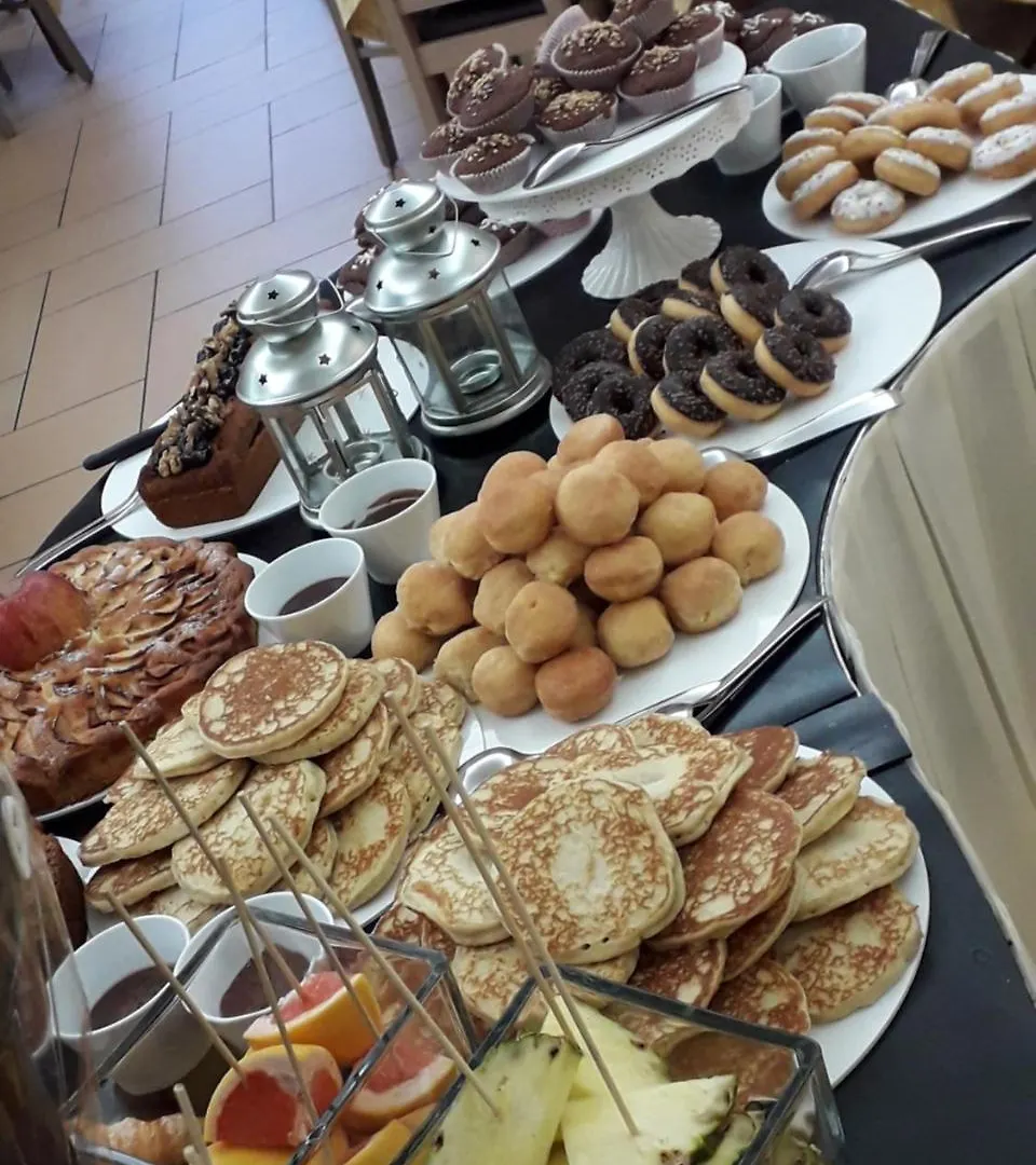 ***  Hotel Etna - Nuova Gestione Romagnola All-Inclusive Spiaggia Parcheggio Riccione Italy